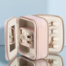 Load image into Gallery viewer, Clever Jewelry Case.