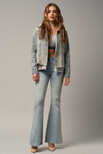 Load image into Gallery viewer, Elastic Banded Wide Flare Jeans