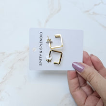 Load image into Gallery viewer, Luxe Gold Kamora Hoops