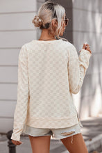 Load image into Gallery viewer, Women Beige Solid Textured Thumbhole Sleeve Top