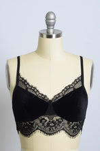 Load image into Gallery viewer, Velvet and Lace Half Cami