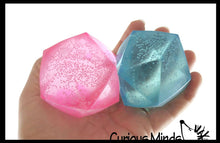 Load image into Gallery viewer, 1 Sugar Polyhedron Diamond Shaped Ball - Glow in the Dark Th