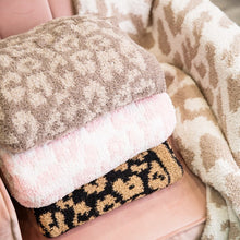 Load image into Gallery viewer, Luxe Super Soft Leopard Animal Print Comfy Blanket
