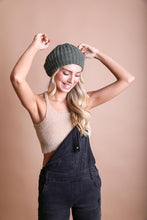 Load image into Gallery viewer, Boucle Rib Knit Beret
