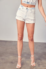 Load image into Gallery viewer, Destroyed Detail Denim Shorts
