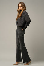 Load image into Gallery viewer, MID-RISE WIDE ELASTIC BANDED FLARE JEANS
