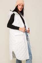 Load image into Gallery viewer, Oversized Quilted Midi Jacket
