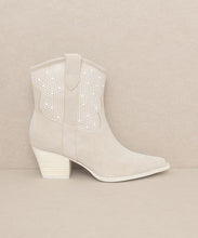 Load image into Gallery viewer, Cannes - Pearl Studded Western Boots
