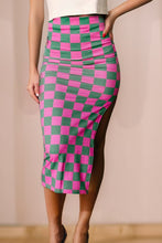 Load image into Gallery viewer, Checkered Print Side Slit Slim Fit Midi Skirt
