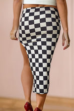 Load image into Gallery viewer, Checkered Print Side Slit Slim Fit Midi Skirt
