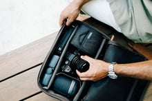 Load image into Gallery viewer, Hilo Camera Travel Bag
