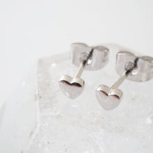 Load image into Gallery viewer, Mini Heart Stud Earrings
