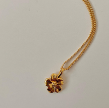 Load image into Gallery viewer, Hibiscus Pendant Necklace
