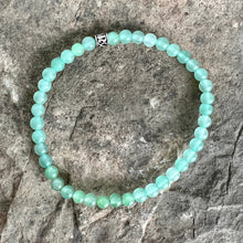 Load image into Gallery viewer, Green Aventurine Bead Bracelet
